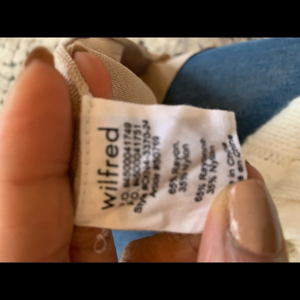 Aritzia Wilfred asymmetrical sweater - Picture 3 of 3